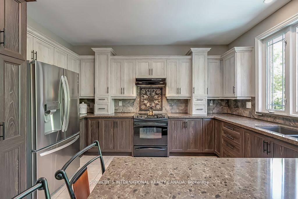 2511 Scotch Pine Drive photo 13