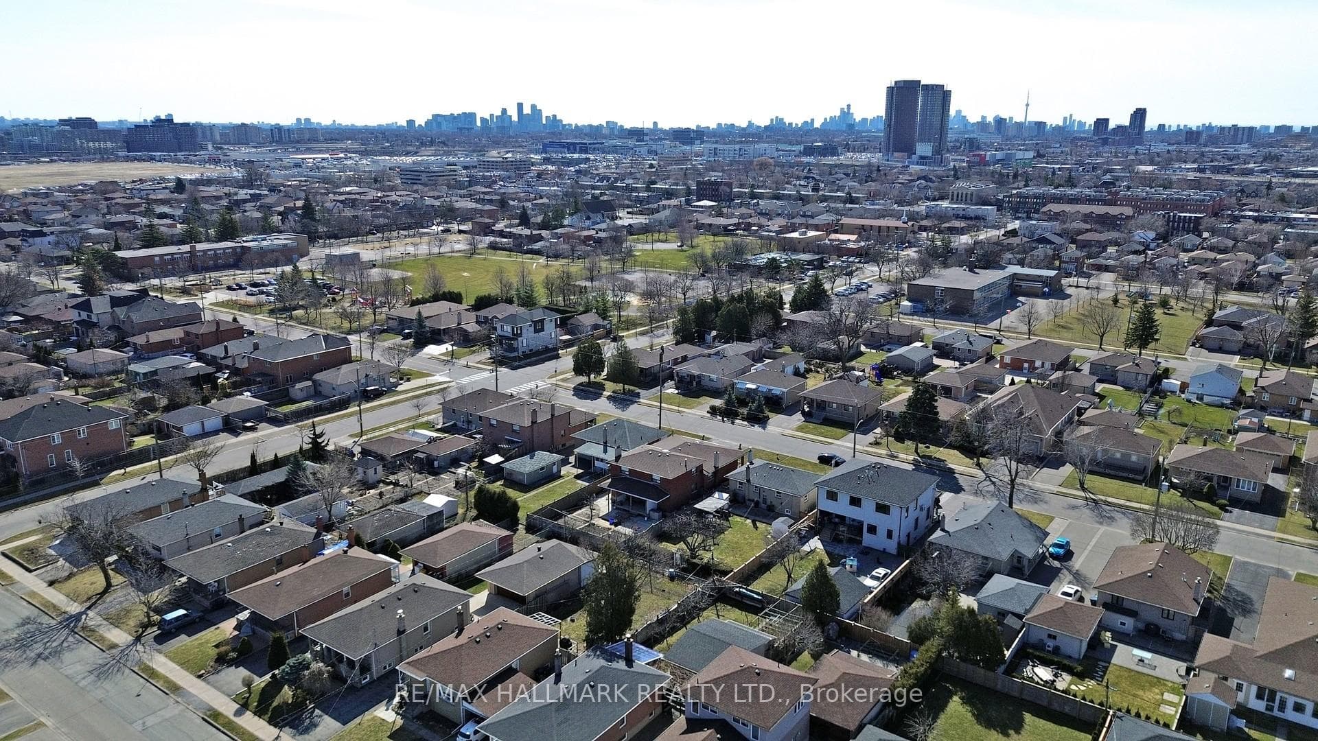 108 Plewes Road photo 31