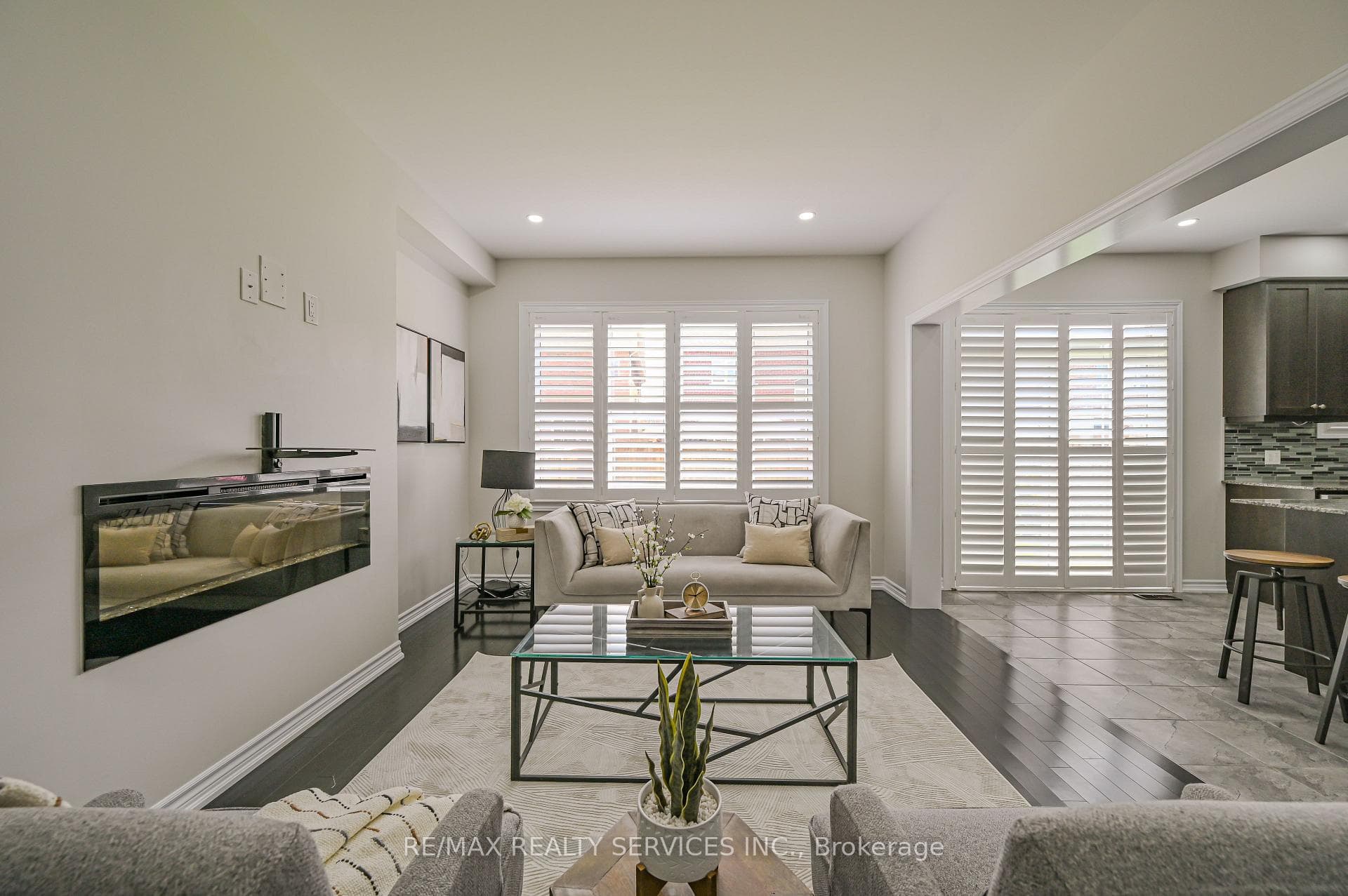87 Fawnridge Road photo 9