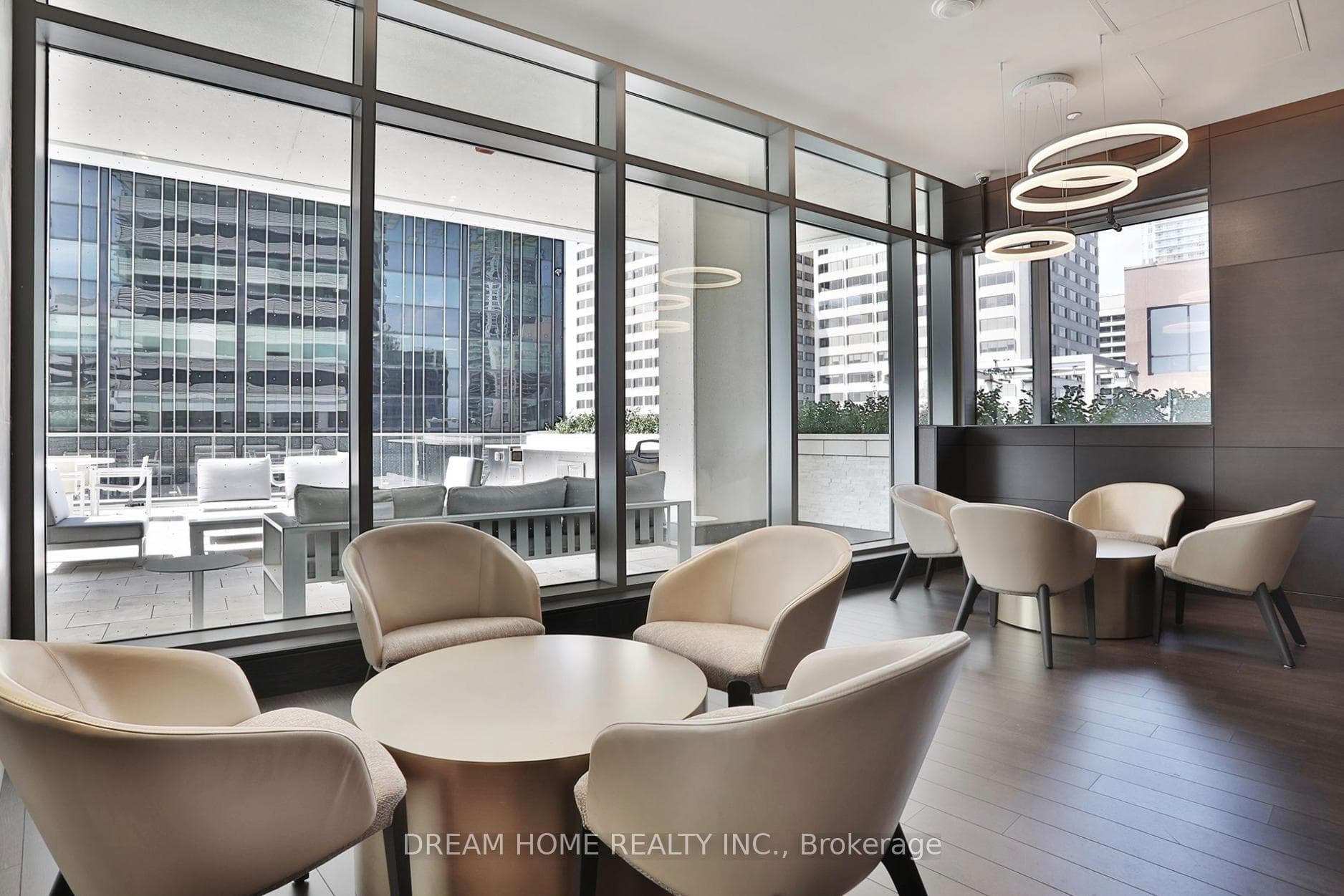 2221 Yonge Street Unit 5303 photo 41