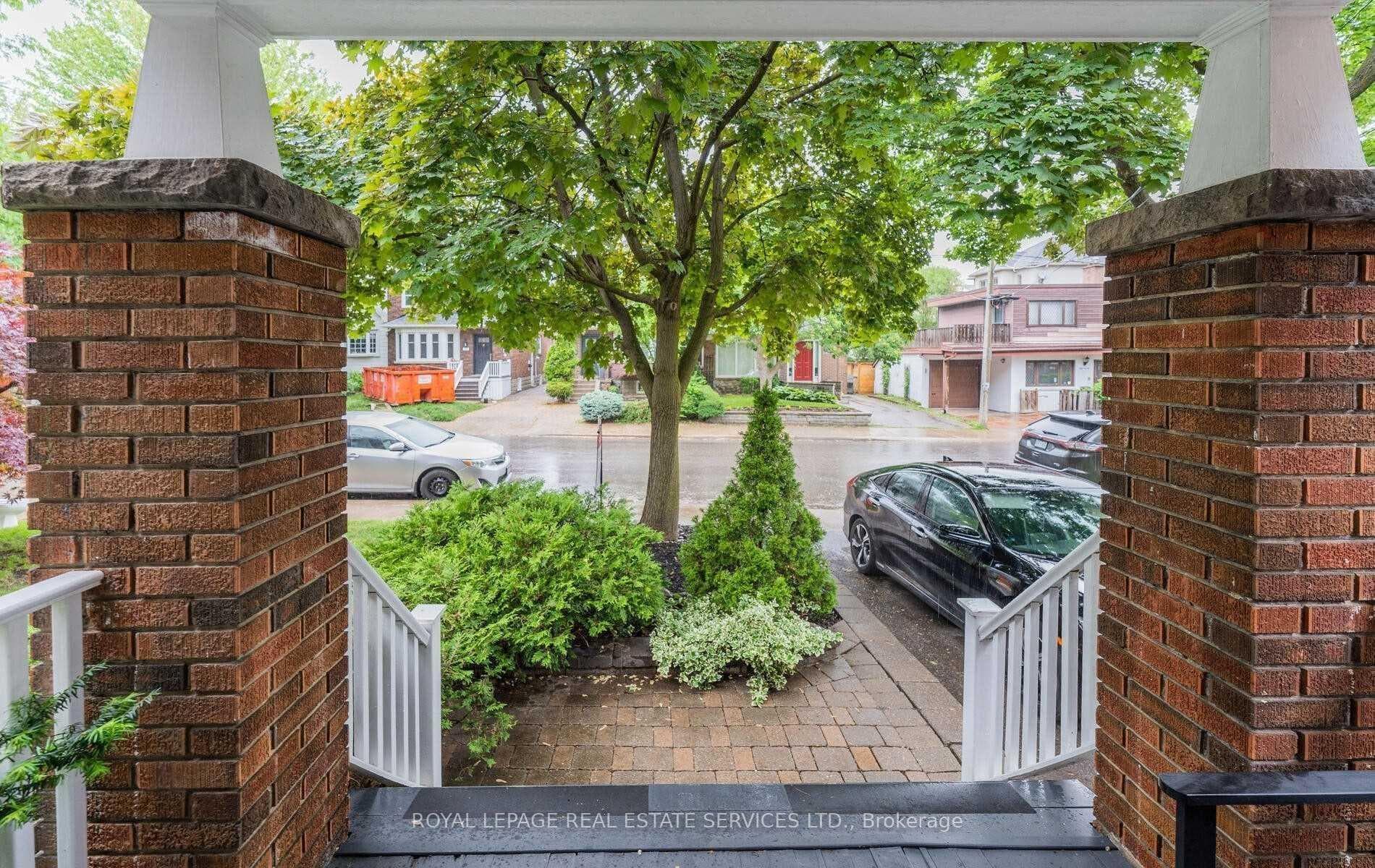 341 Old Orchard Grove photo 3