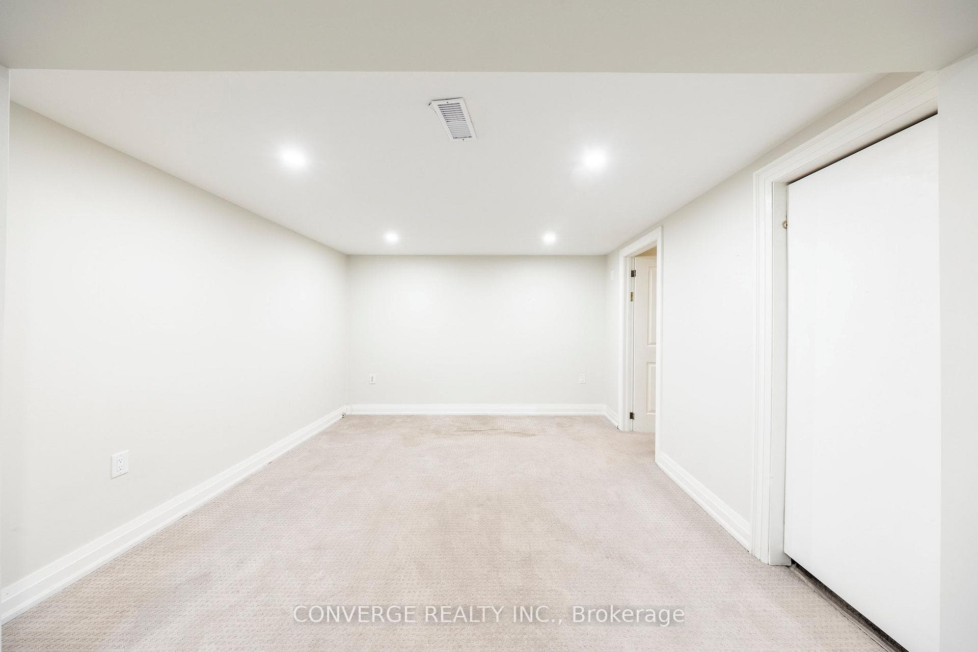 21 Hills Road Unit BSMT photo 11
