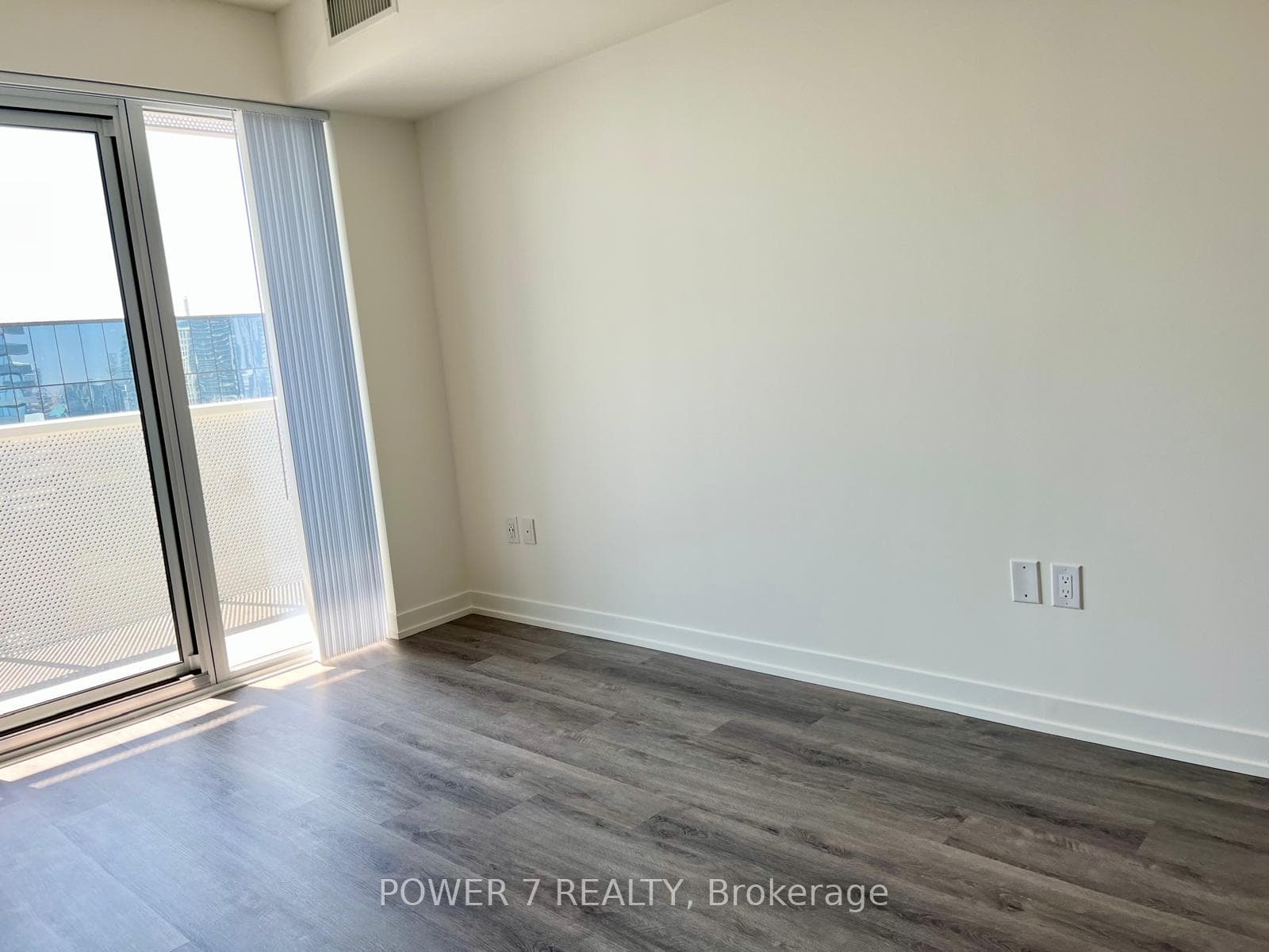 138 Downes Street Unit 4110 photo 8