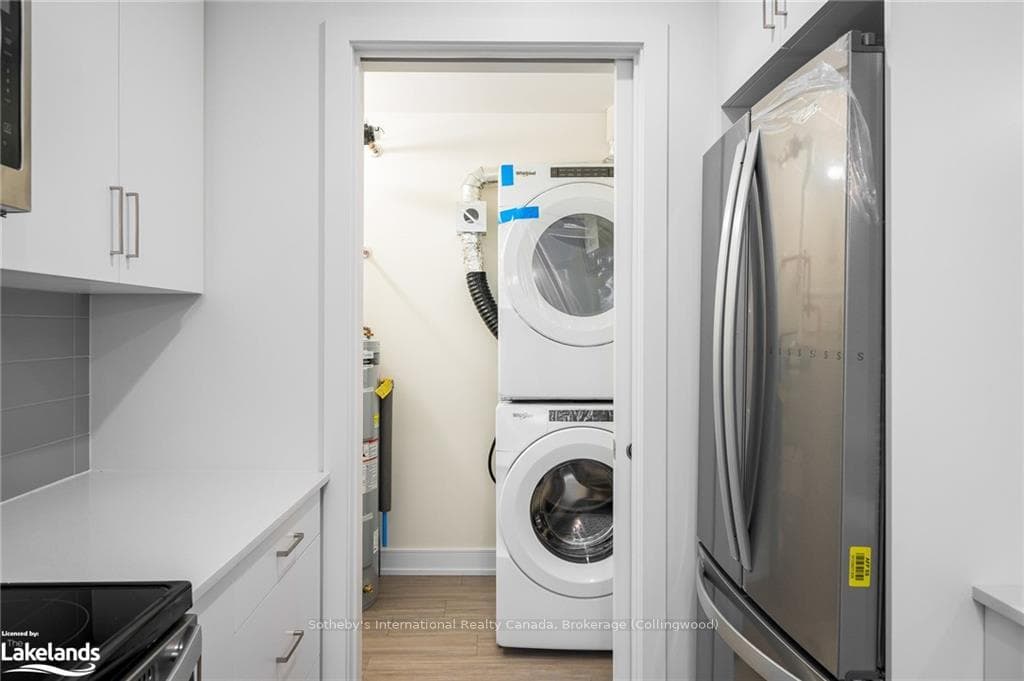 121 MARY Street Unit 322 photo 14