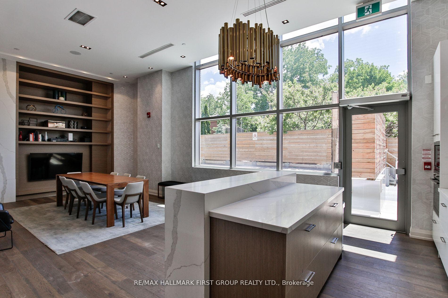 835 St Clair Avenue Unit 401 photo 20
