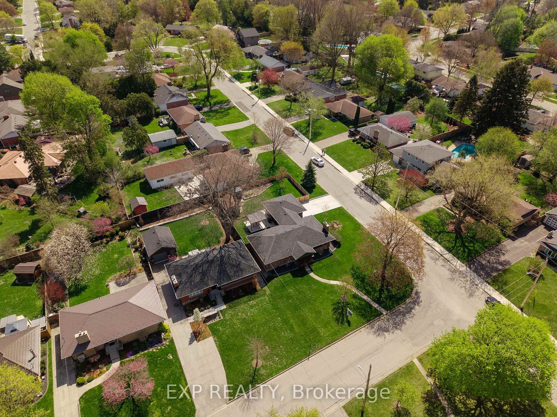 490 Blake Street photo 6