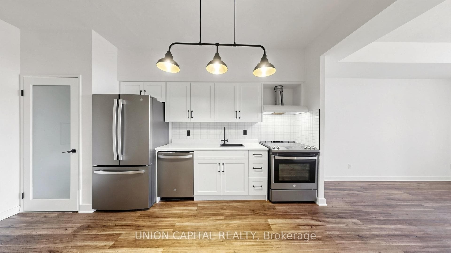 1375 Dupont Street Unit 210 photo 5