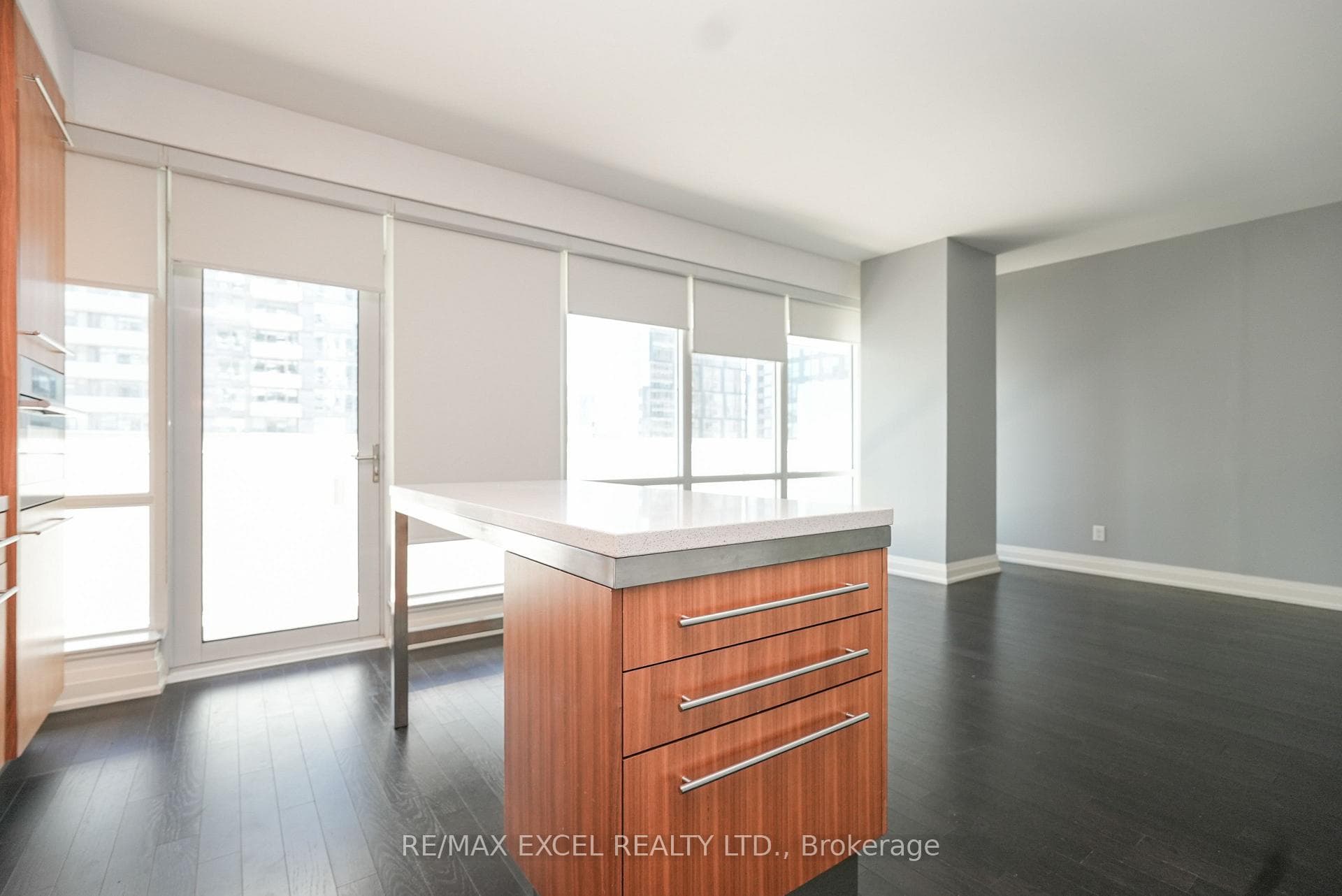 80 John Street Unit 1802 photo 12