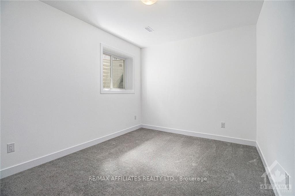 304 SPREADWING Way Unit B photo 7