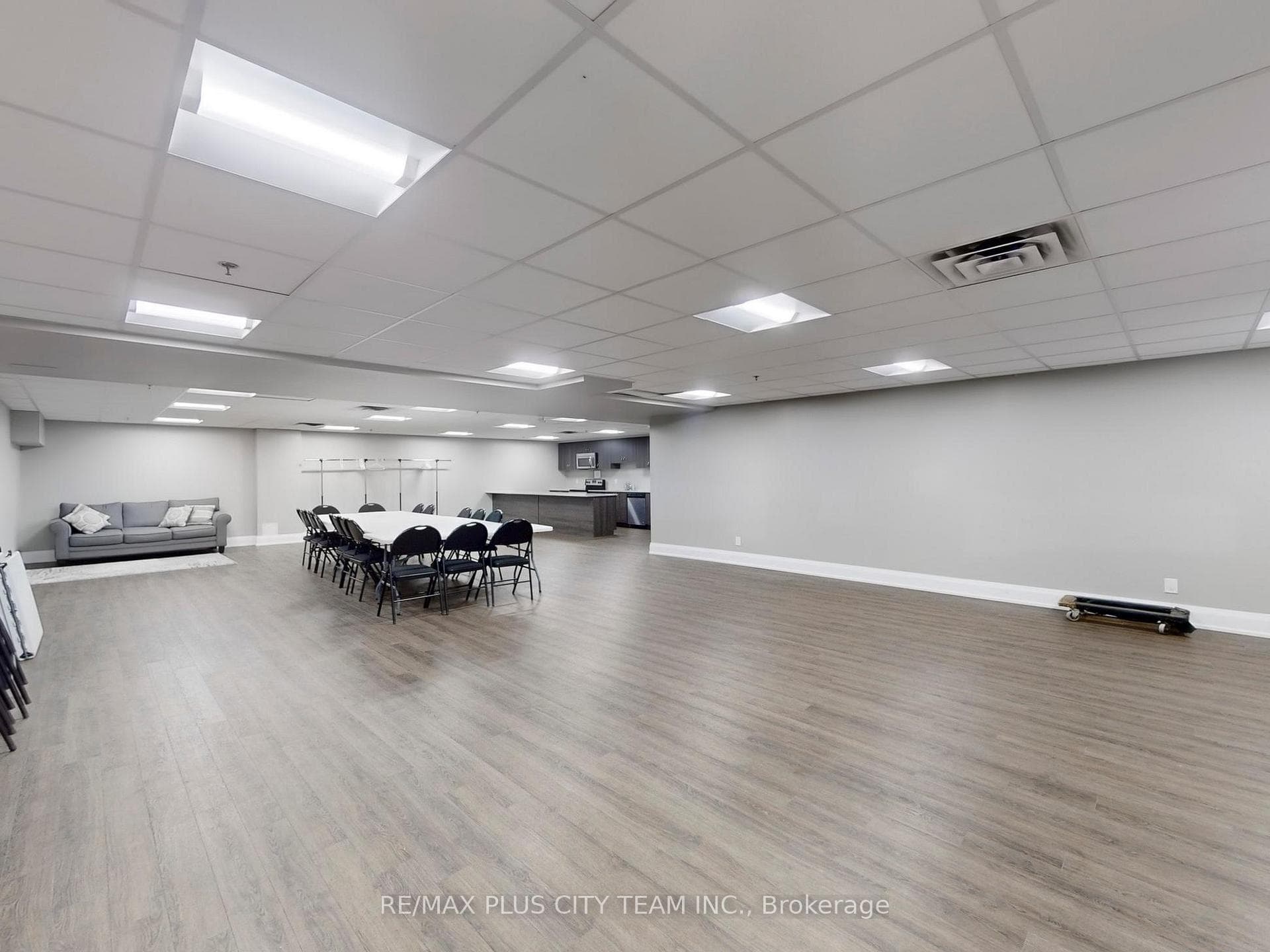 481 Rupert Avenue Unit 2218 photo 26