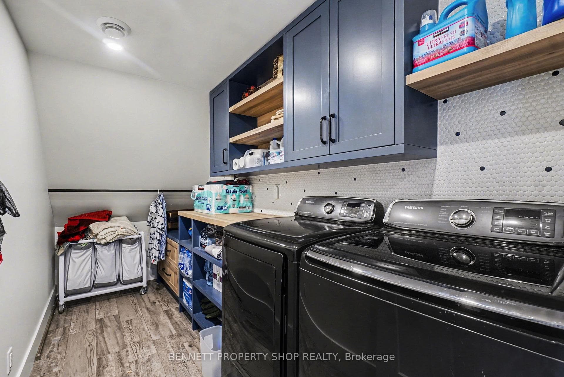 645 Canary Street photo 29