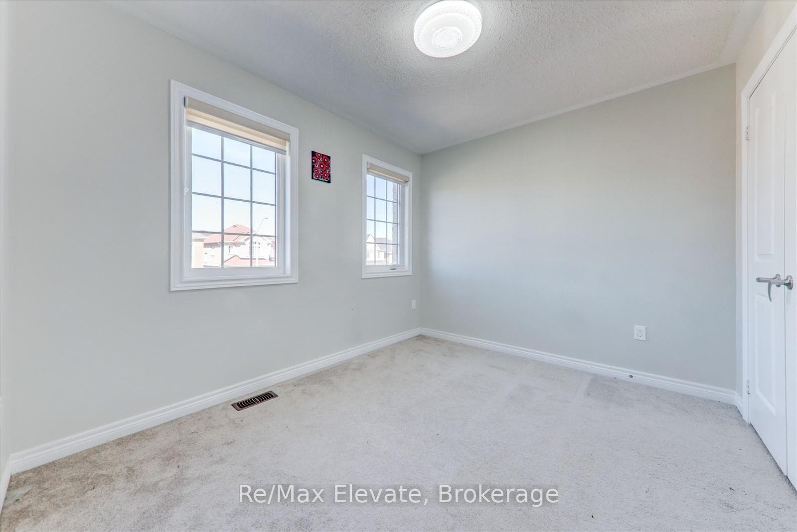 106 Noden Crescent photo 21