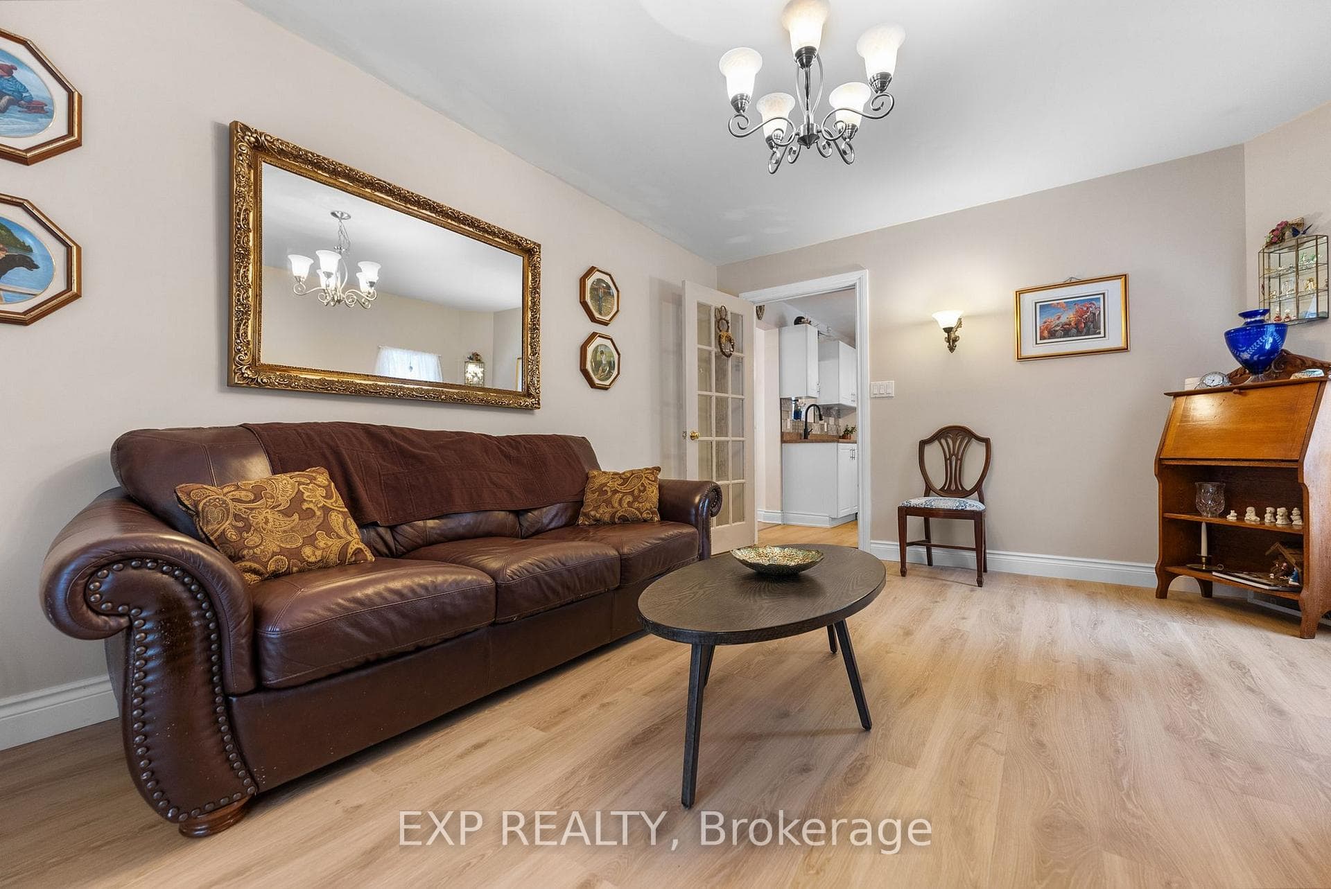 77B Christopher Lane photo 13