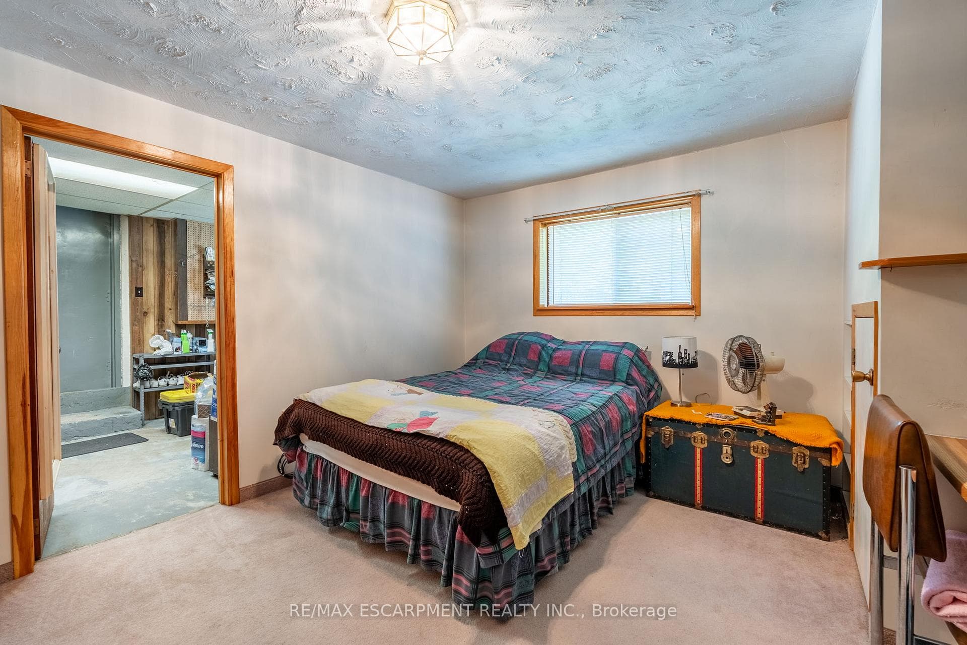 1215 Derry Road photo 27