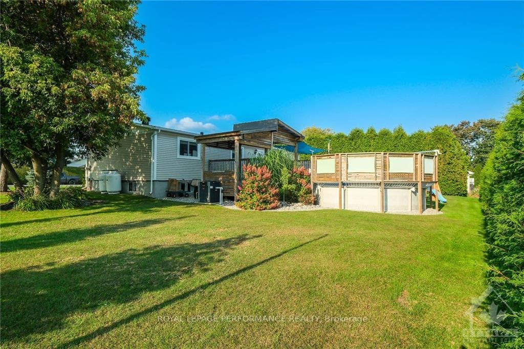 2140 LAVAL Street photo 29