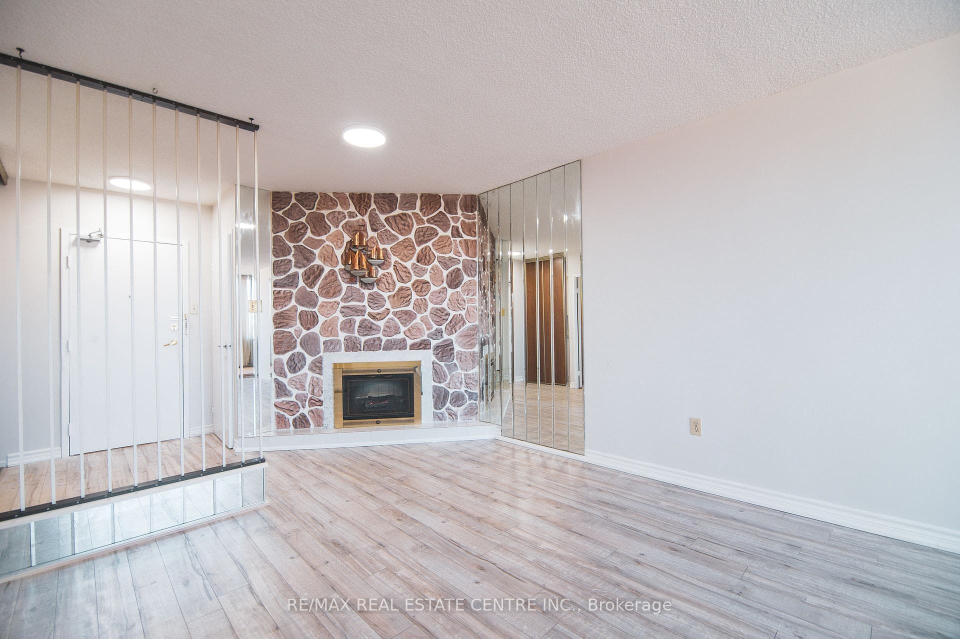 45 Silver Springs Boulevard Unit 308 photo 5