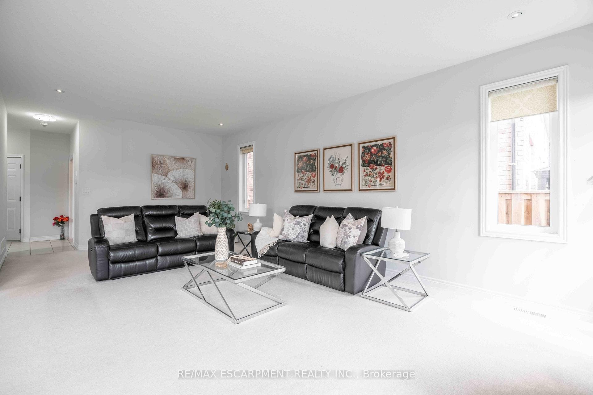 3 NARBONNE Crescent photo 13