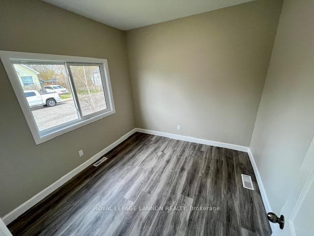 422 Southern Avenue photo 9