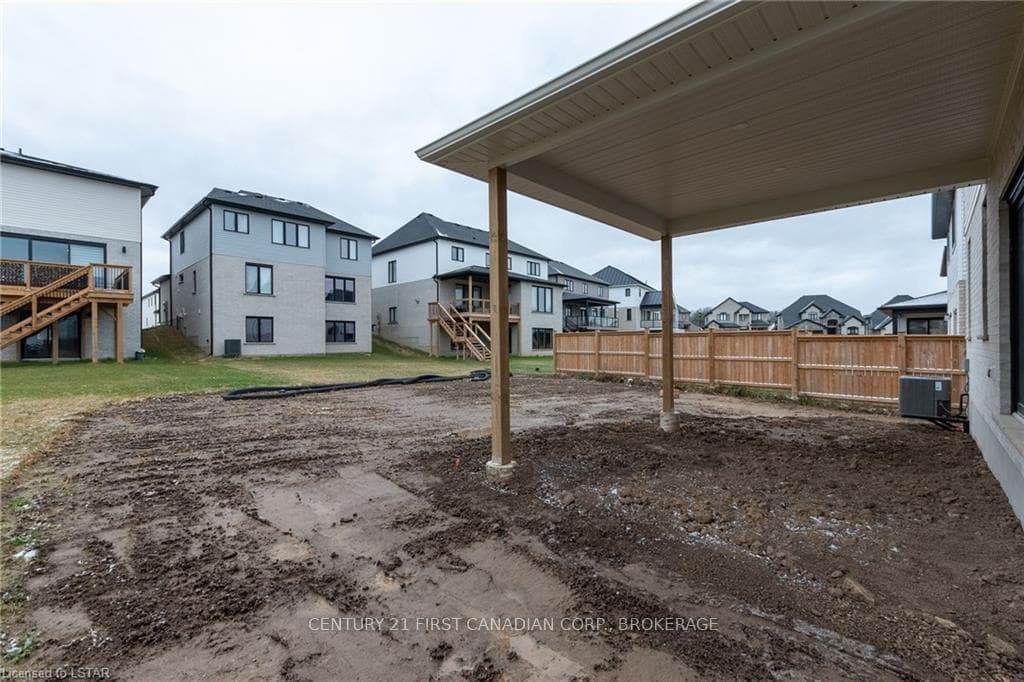 1631 UPPER WEST Avenue photo 38