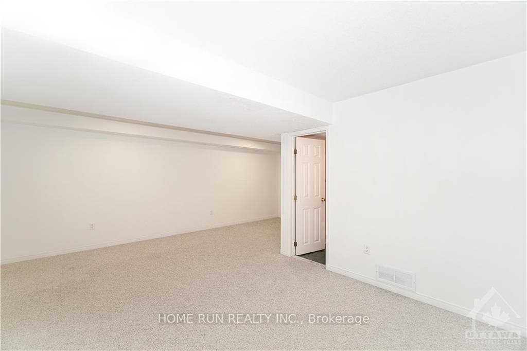 9 ANGUS Drive photo 26