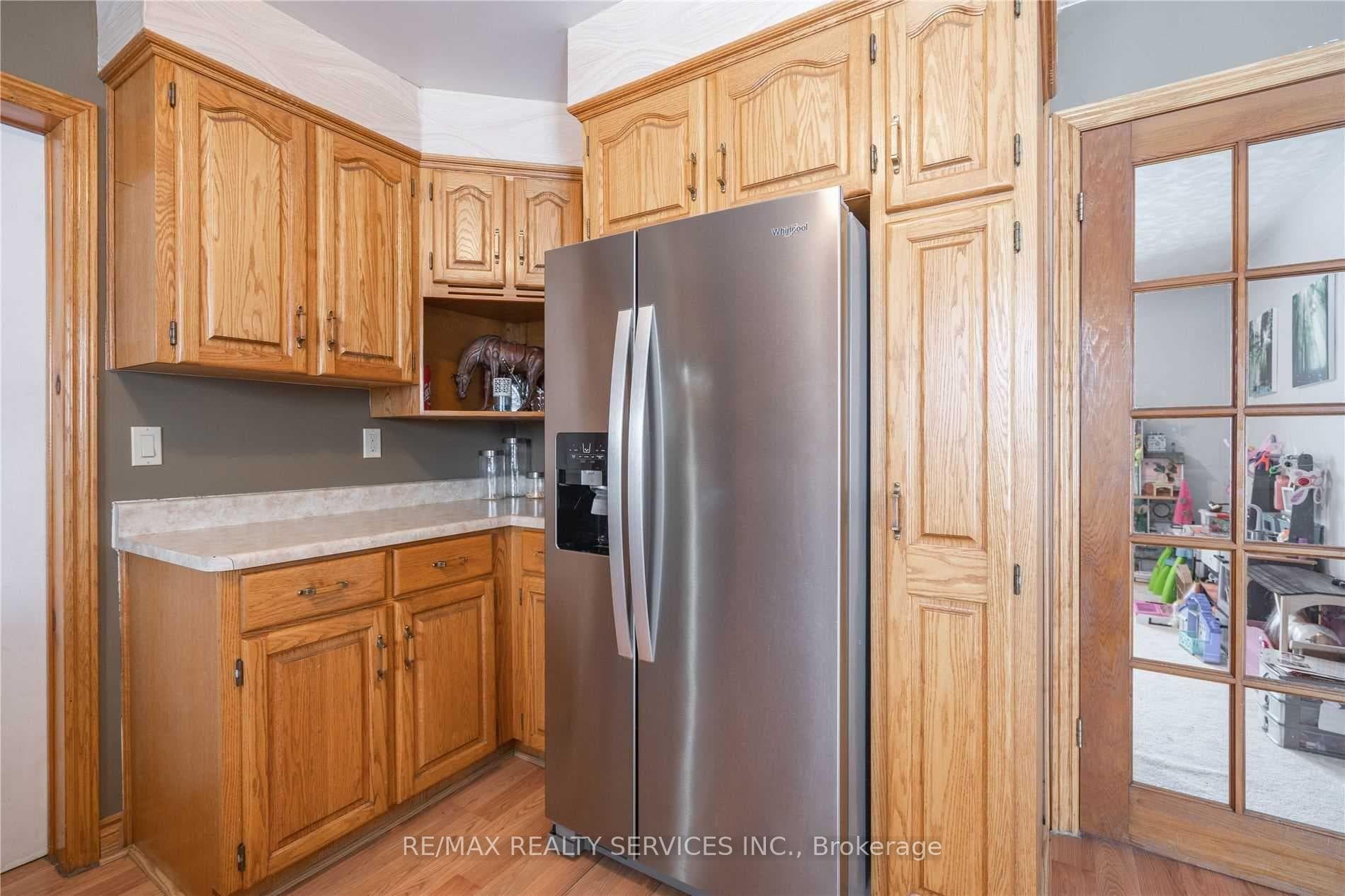 19003 Hurontario Street photo 7