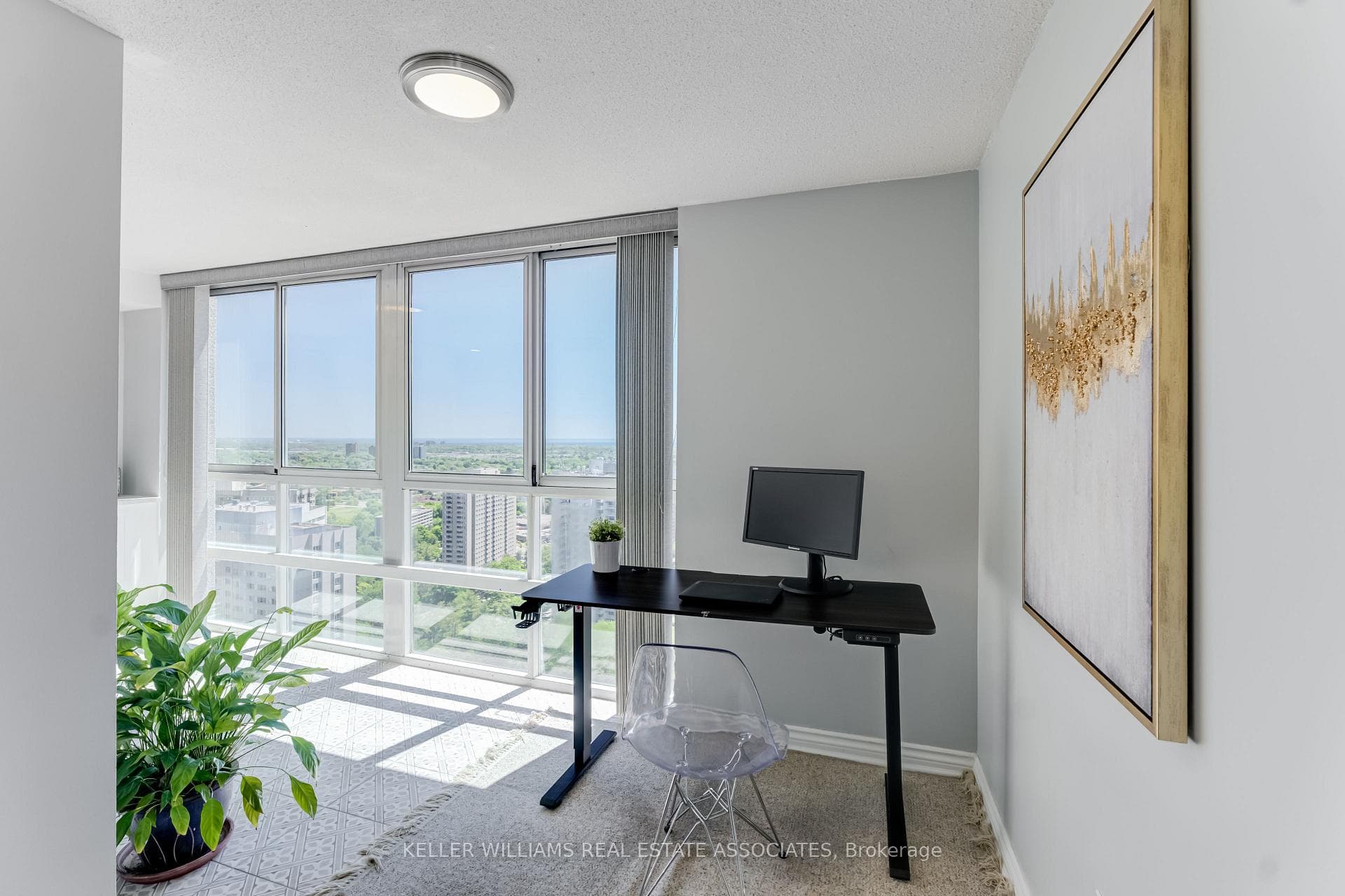 3650 Kaneff Crescent Unit 3003 photo 24