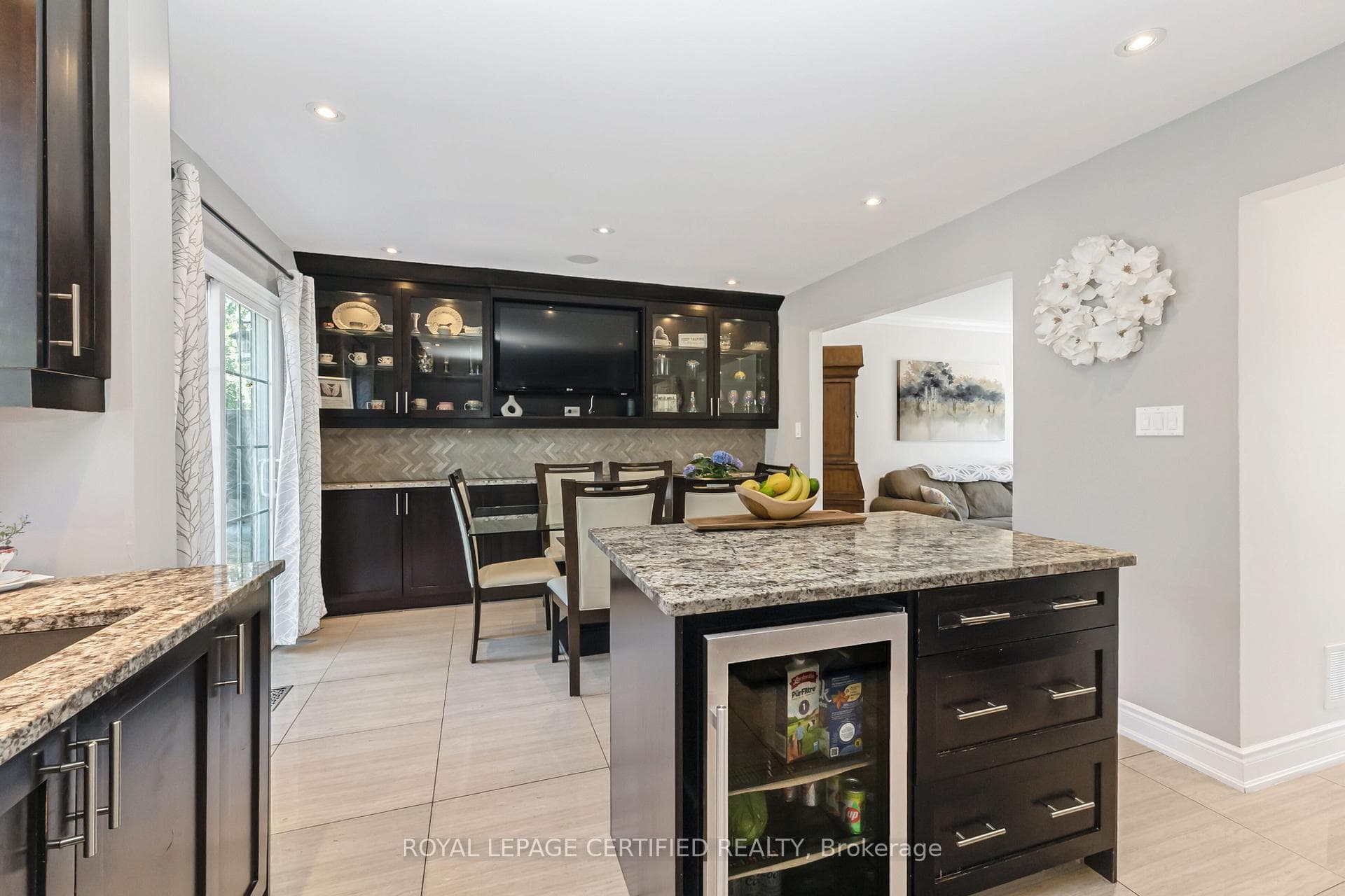138 Beech Street photo 10