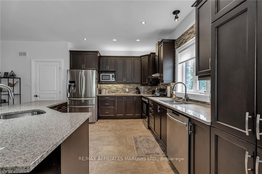 18360 LANA Drive photo 12