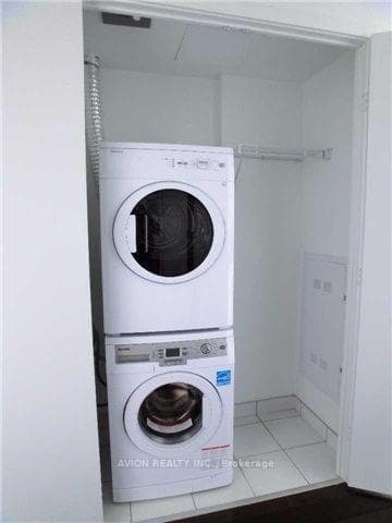 15 Grenville Street Unit 2805 photo 11