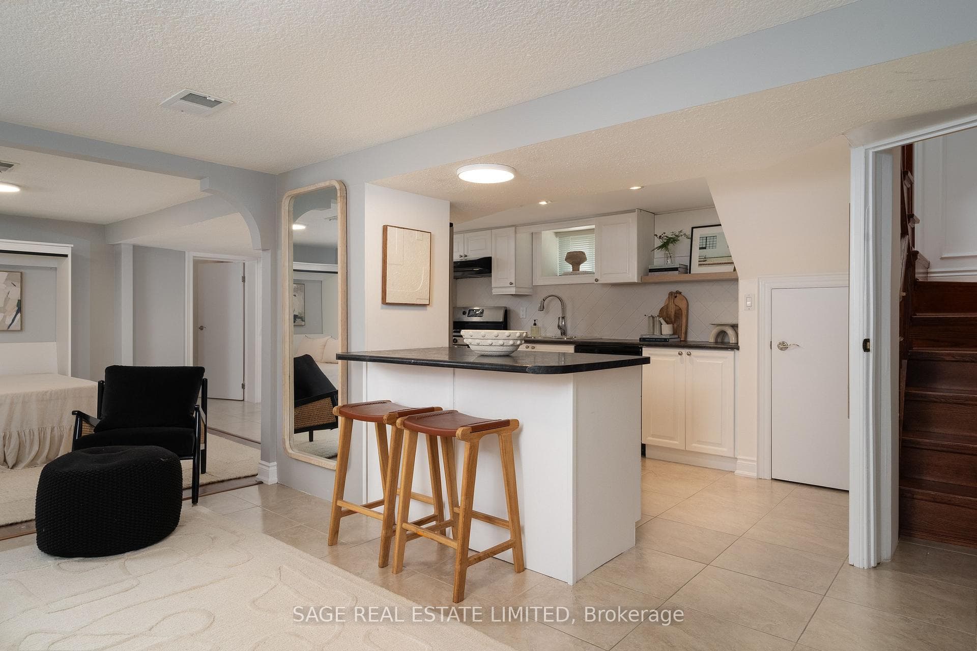 505 Caledonia Road photo 23