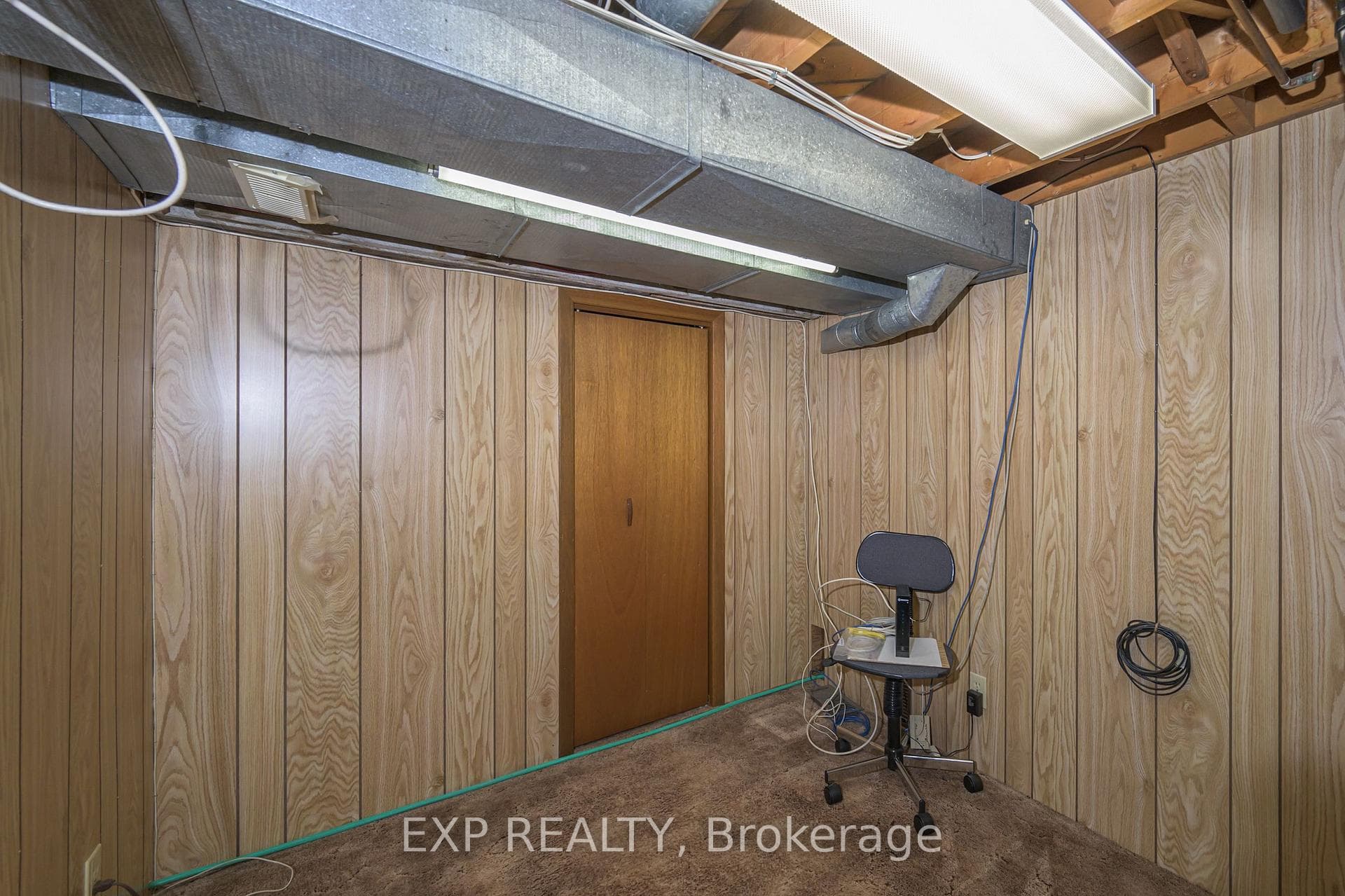 2700 Catherine Street photo 37