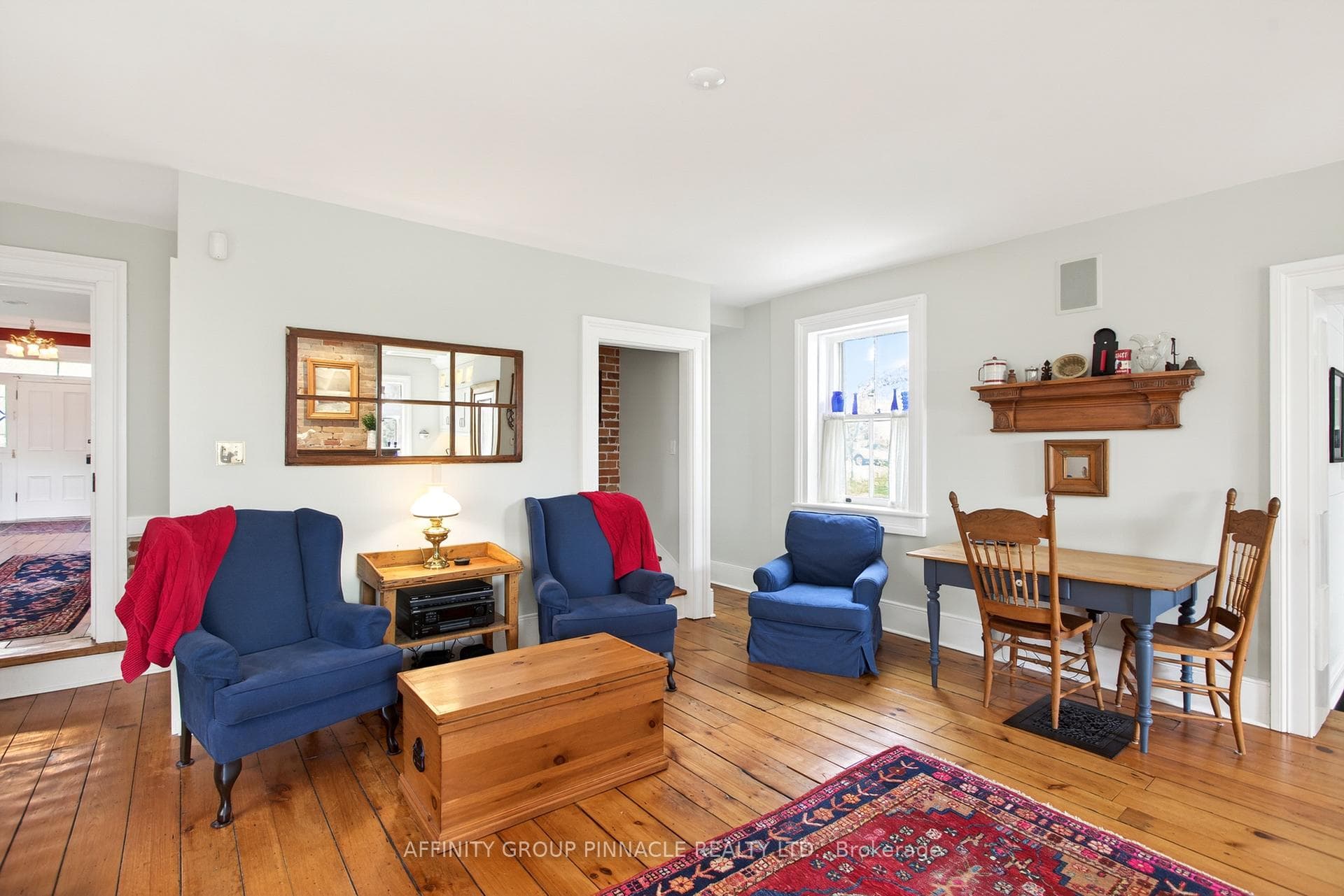 145 King Street photo 25