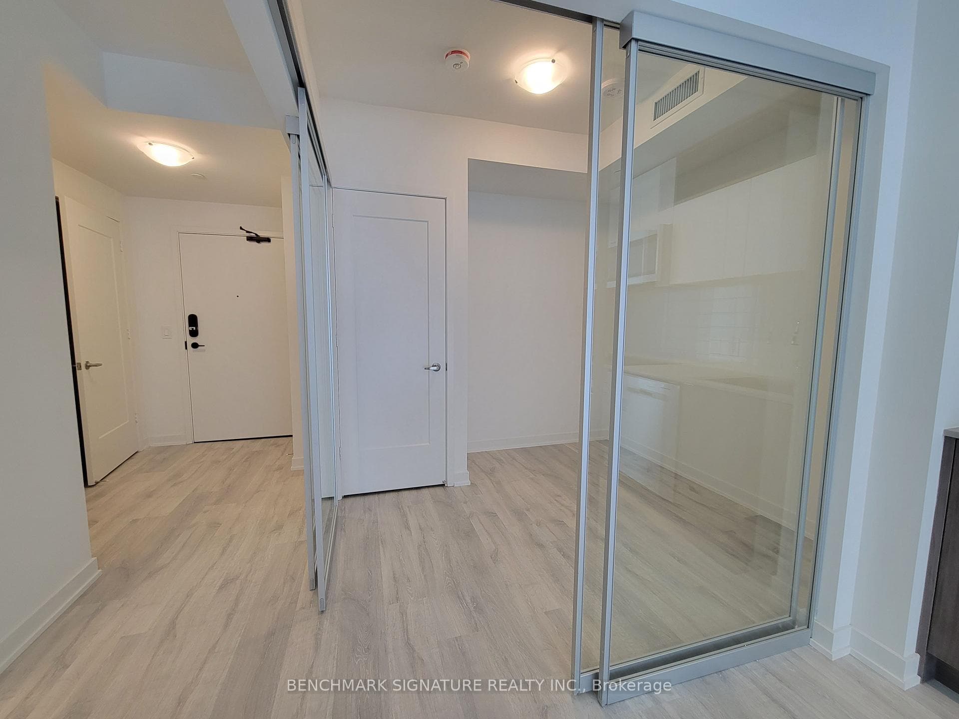 121 Lower Sherbourne Street Unit 470 photo 5