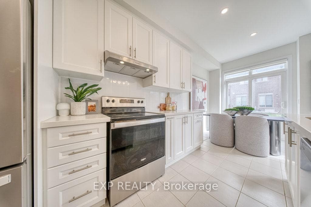 69 Freeman Williams Street photo 15