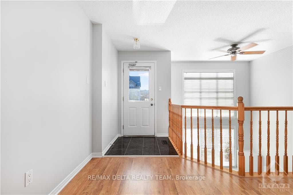 4471 HARPER Avenue photo 3