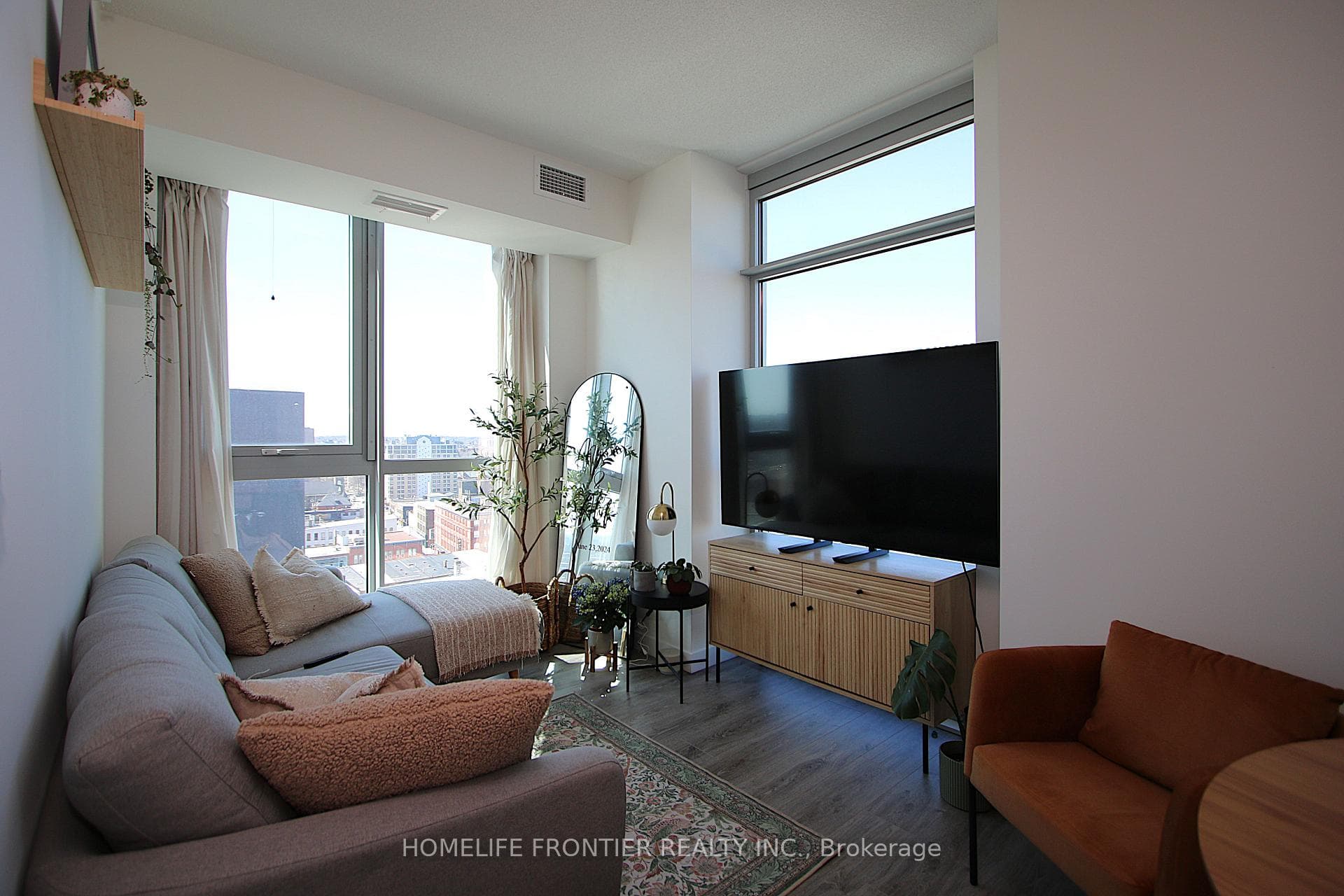 60 Frederick Street Unit 1209 photo 5
