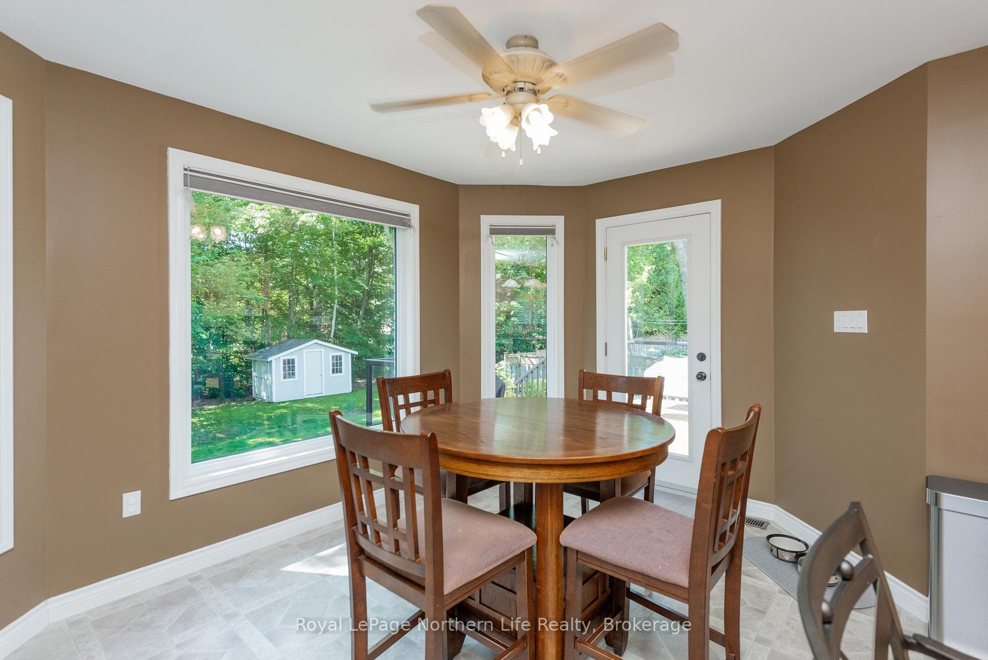 413 Pearce Street photo 17