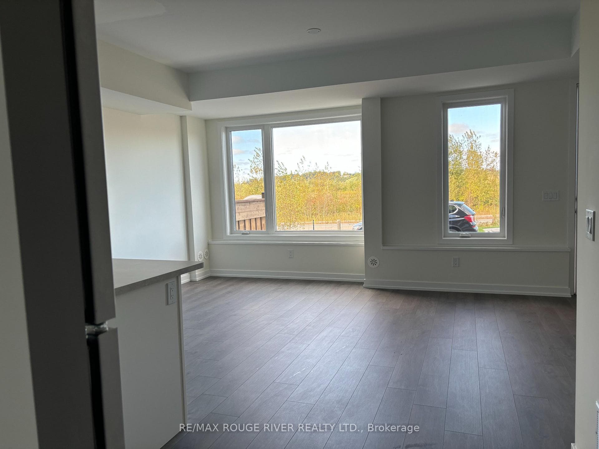 160 Densmore Road Unit 1201 photo 15
