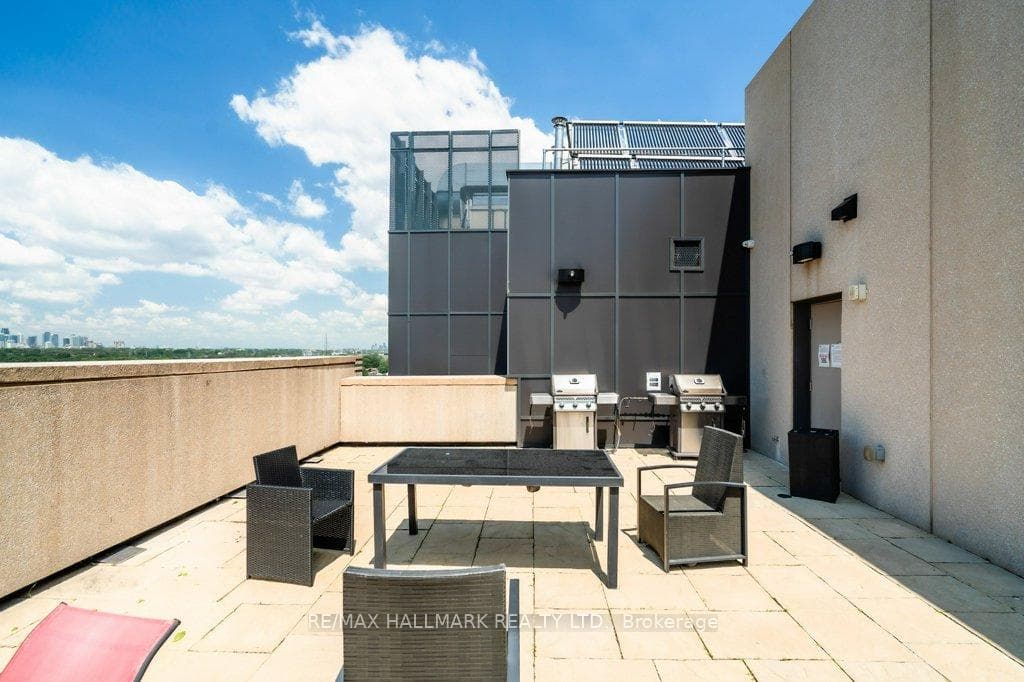 280 Donlands Avenue Unit 1101 photo 23