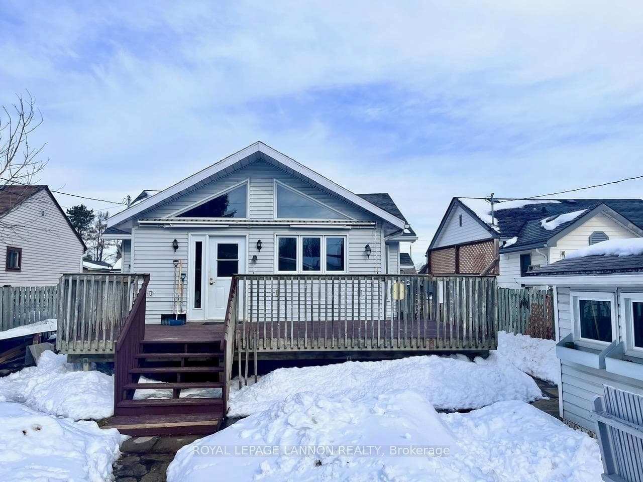 334 Francis Street photo 19