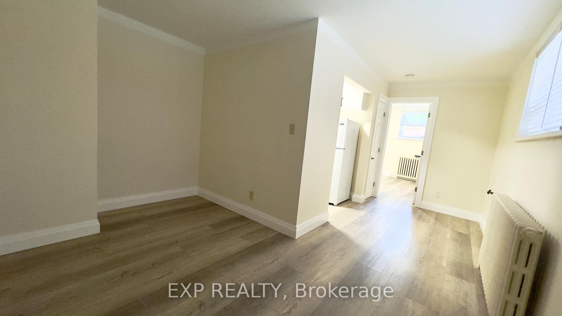 335 Lakeshore Road Unit 1 photo 3