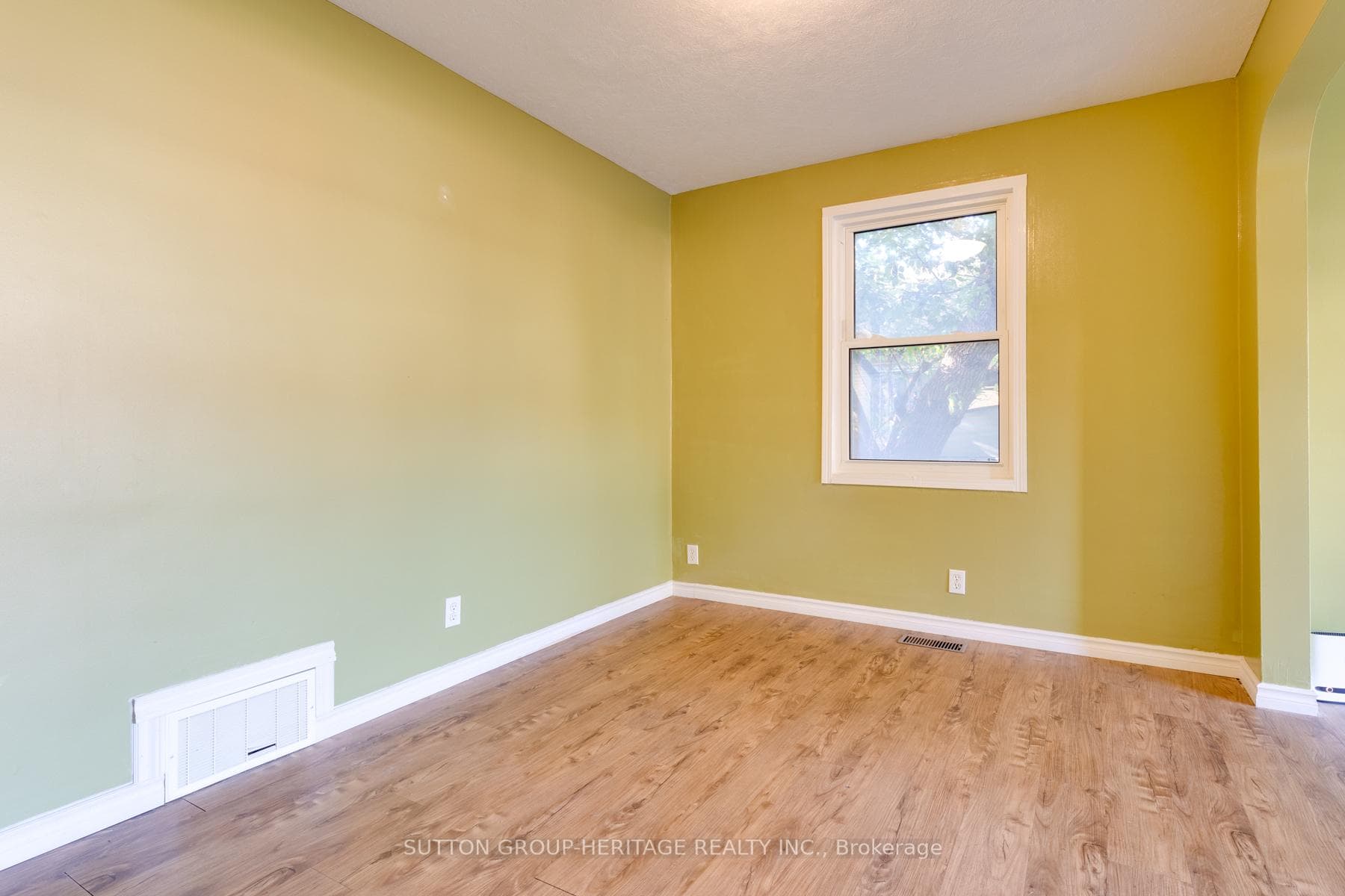 1022 Hortop Street photo 14
