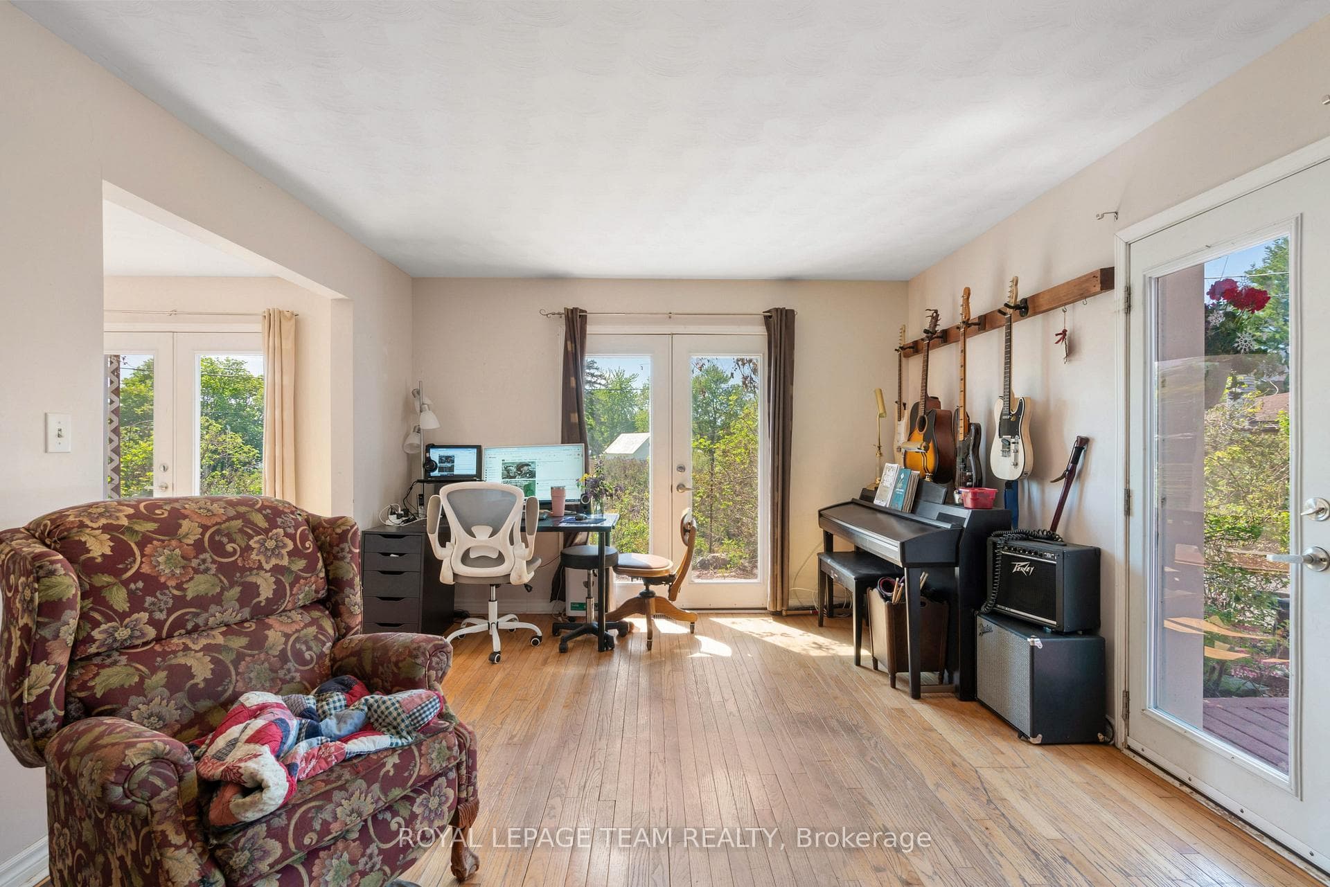 5687 Cherry Street photo 10