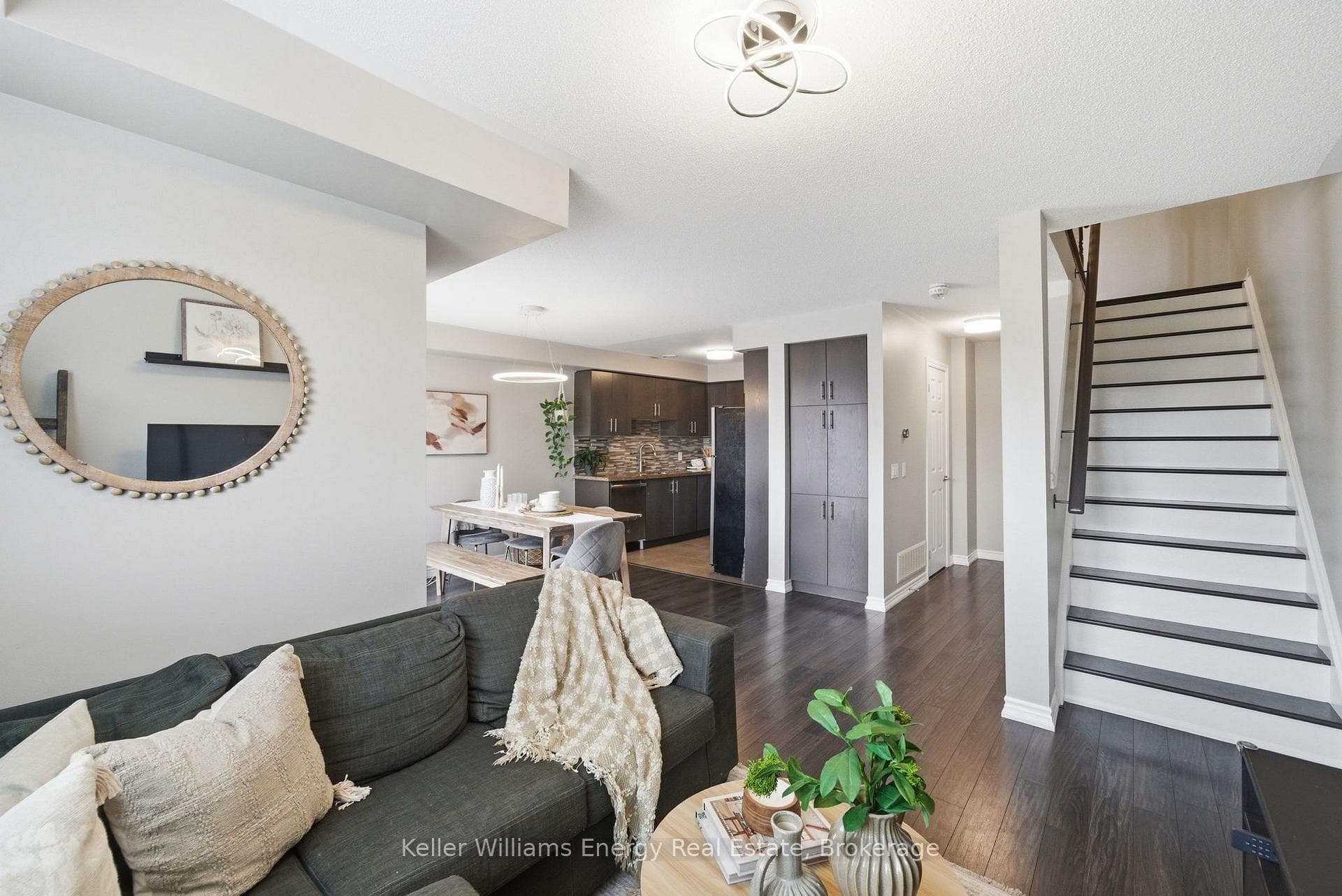98 Tabaret Crescent photo 10