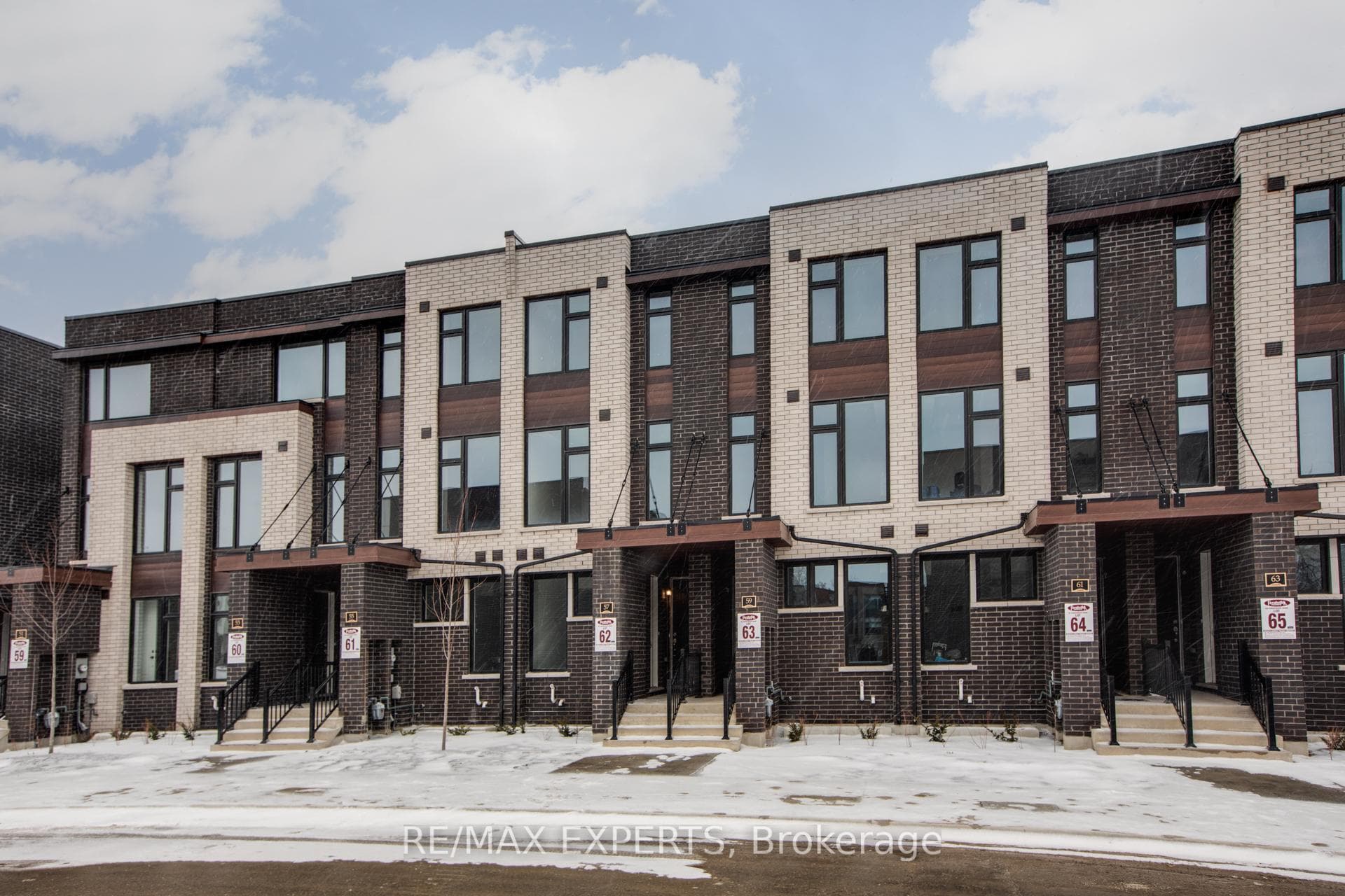 57 Creekbank Road Unit 1 photo 1