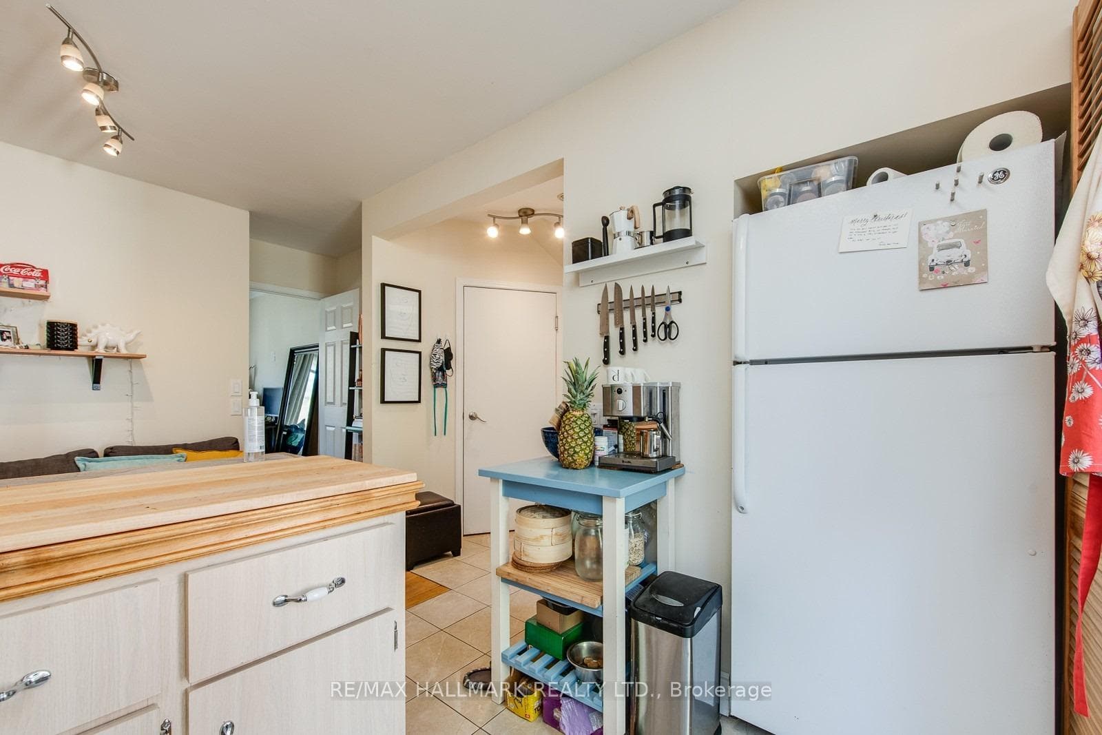 96 Hertle Avenue Unit Main photo 5