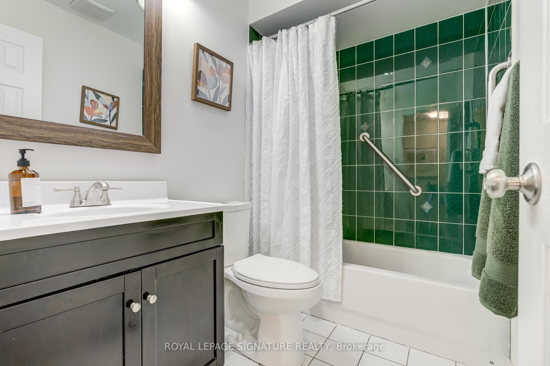 455 Apache Court Unit 126 photo 27