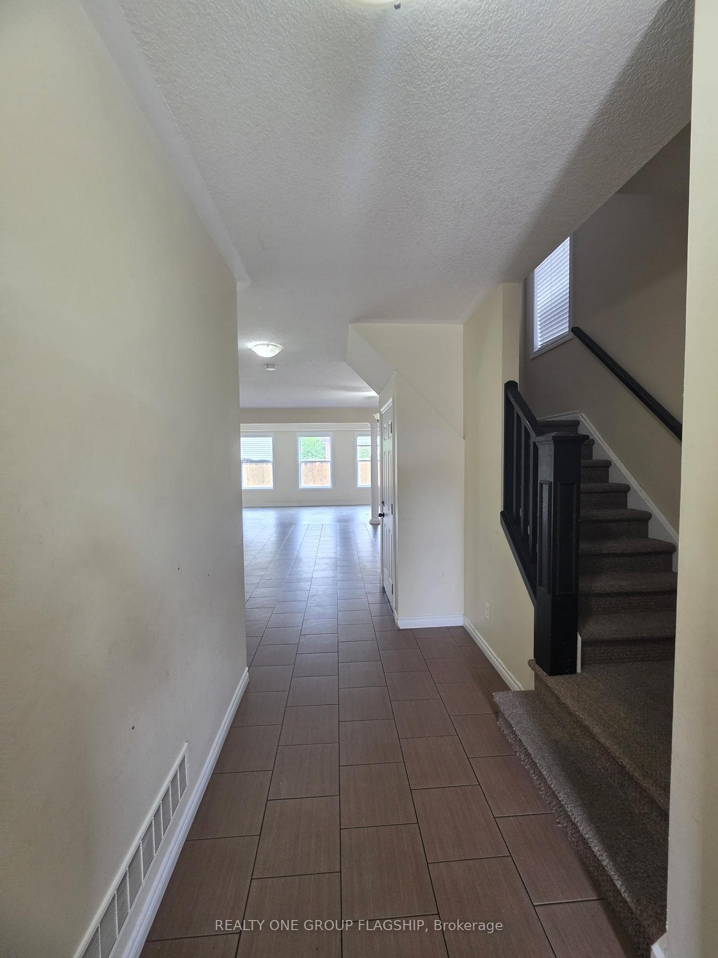218 Tremaine Crescent Unit Main - Upper Floors photo 7