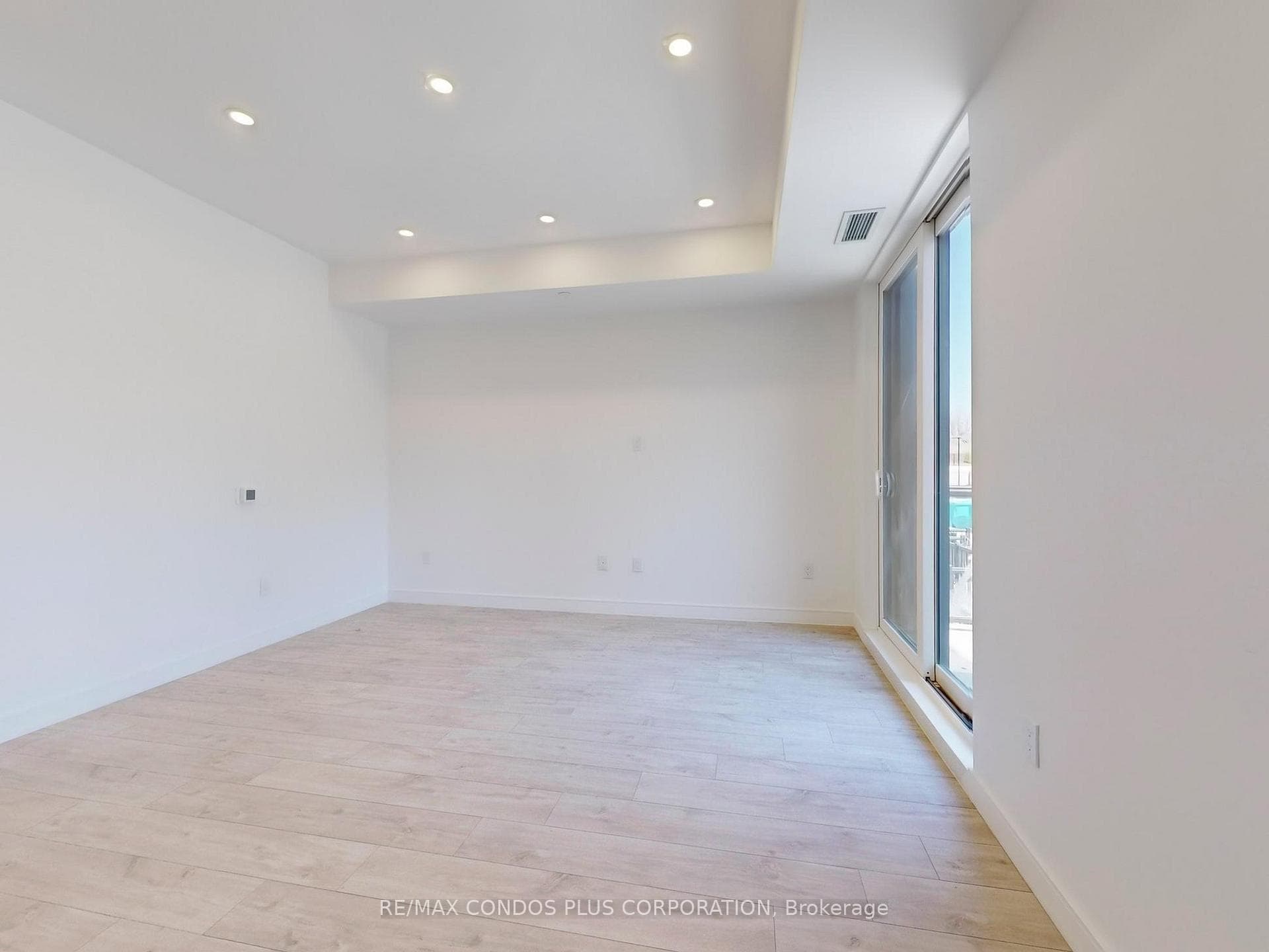 170 Clonmore Drive Unit 5 photo 3