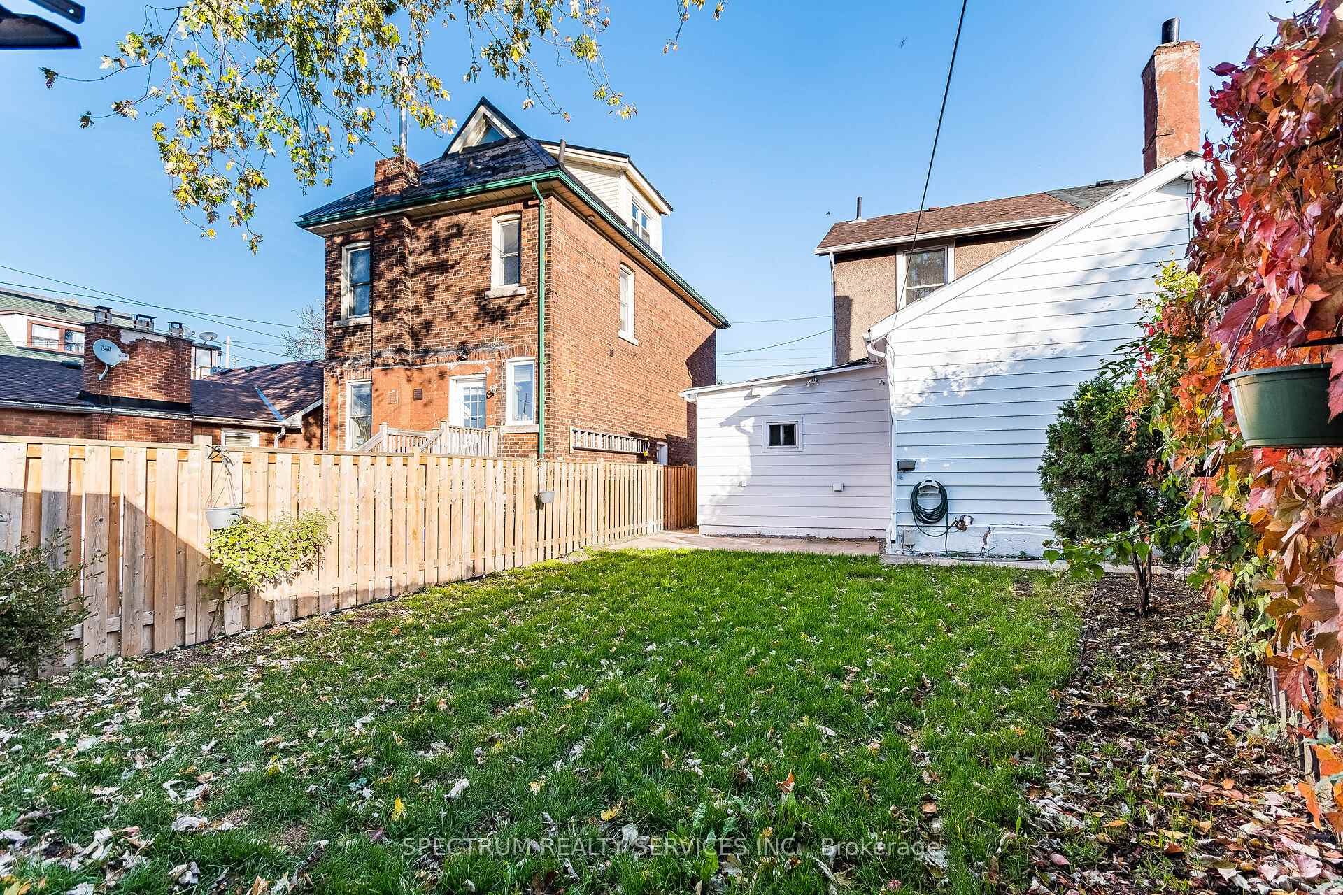 135 East Avenue photo 44